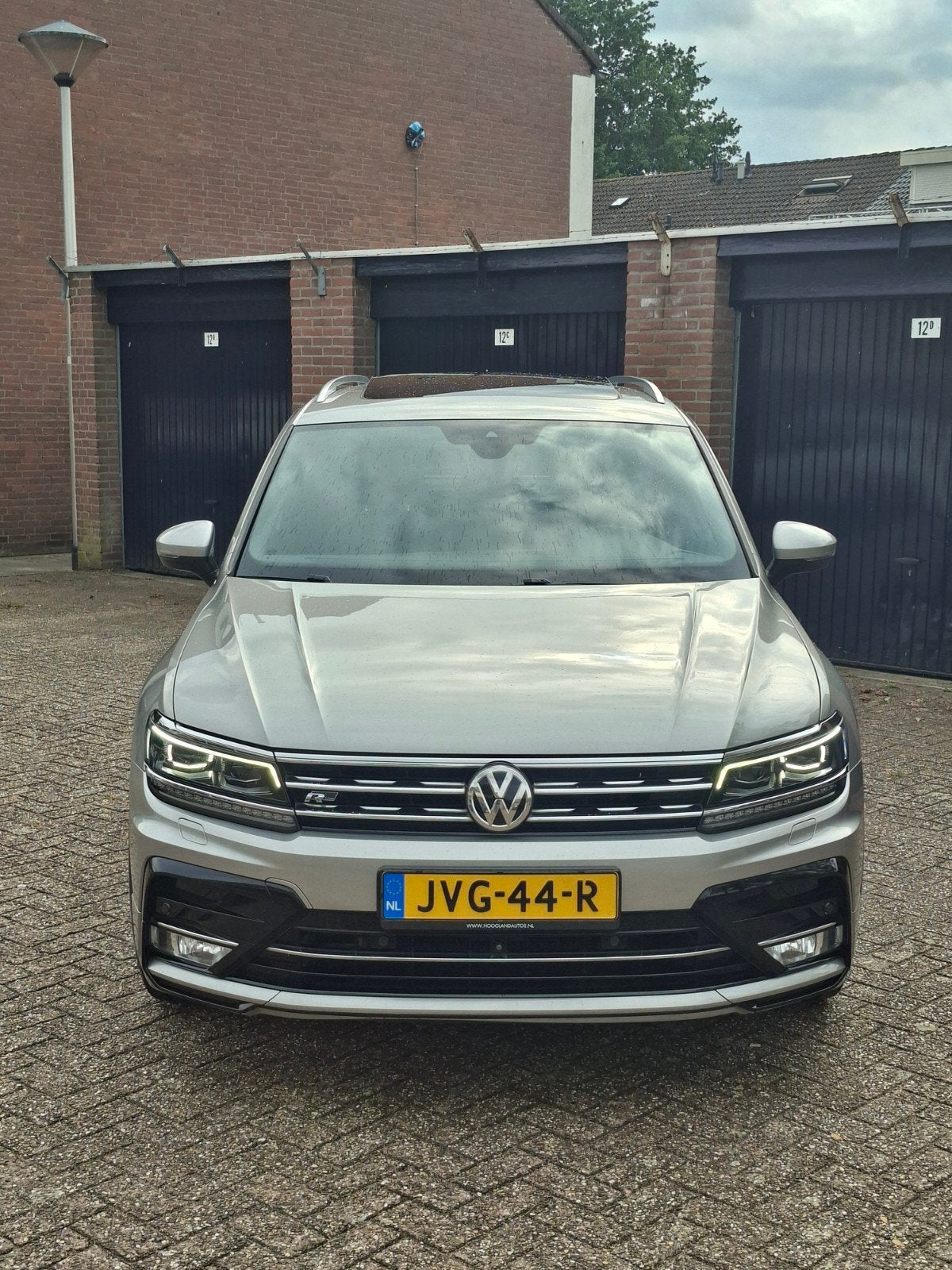 Volkswagen Tiguan 1.4 TSI DSG 3x R-Line Pano Memory 360' key, 1800 kg, 4 cilinders, 1395 cc, Particulier