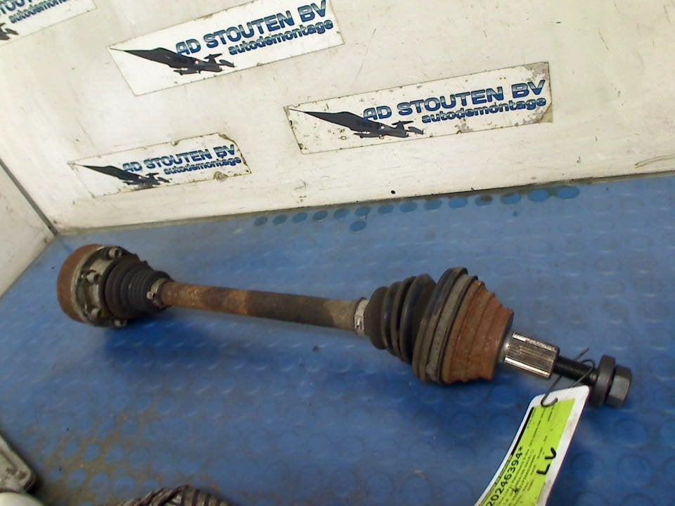 Aandrijfas Links Voor Seat Leon (1P1) 2006 1K0407271DJ, Service@seat.de, Seat, Seat Deutschland GmbH, Gebruikt