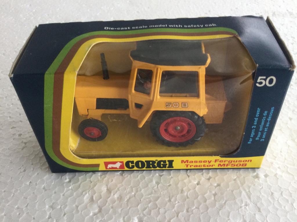 Massey ferguson 50B corgi toys 1973, Ophalen of Verzenden, Zo goed als nieuw, Auto, Corgi