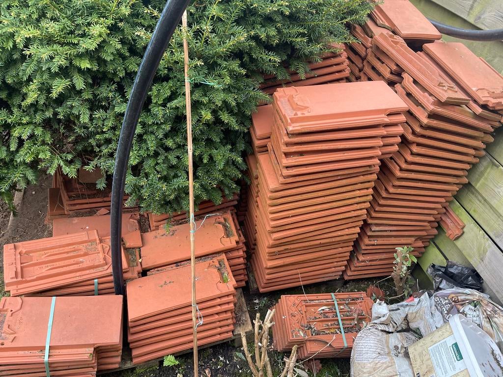 Gratis af te halen Koramic 644203 dakpannen (ca. 14m²), Ophalen, Steen of Klei, Dakpannen, Rood