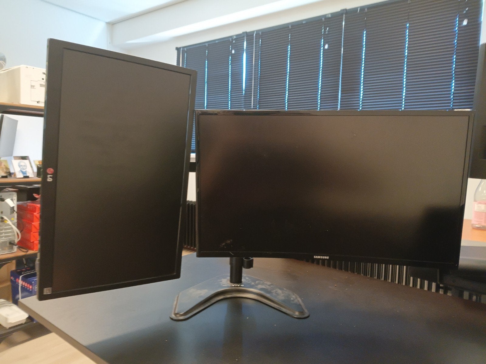 2 monitoren + beeldscherm armsteun met alle kabels, Ophalen of Verzenden, Full HD, 60 Hz of minder, IPS