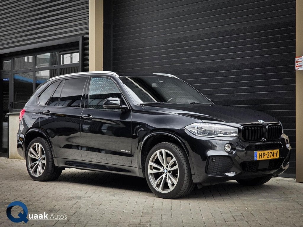 BMW X5 xDrive40e M-Sport | PANO | COMFORTZETELS | TREKHAAK |, Auto's, Gebruikt, 4 cilinders, Zwart, Bedrijf