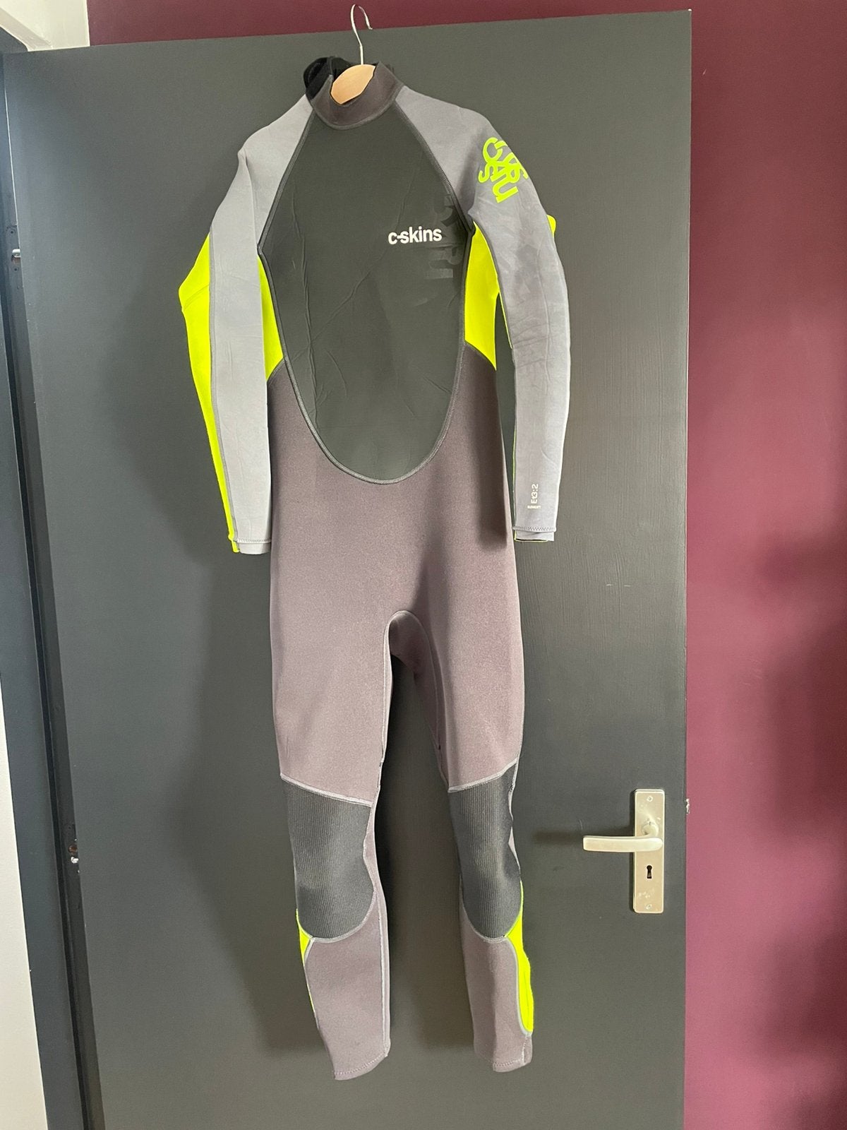 Wetsuit van het merk c-skins maat 164-176, Watersport en Boten, Watersportkleding, Ophalen, Zo goed als nieuw, Kind, Wetsuit