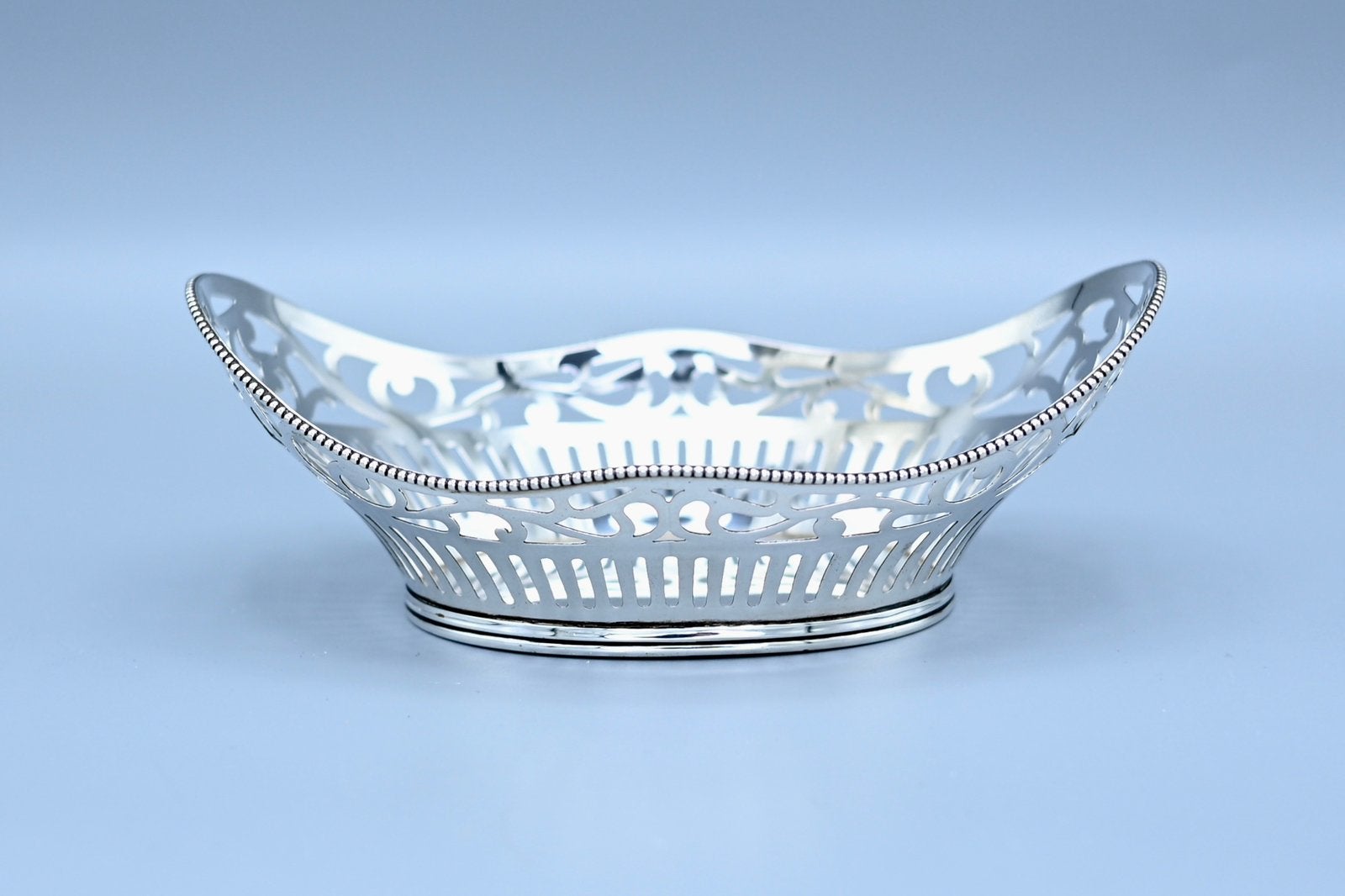 Zilveren bonbonmandje, Herman Hooykaas, 1976, Antiek en Kunst, Ophalen of Verzenden, Zilver