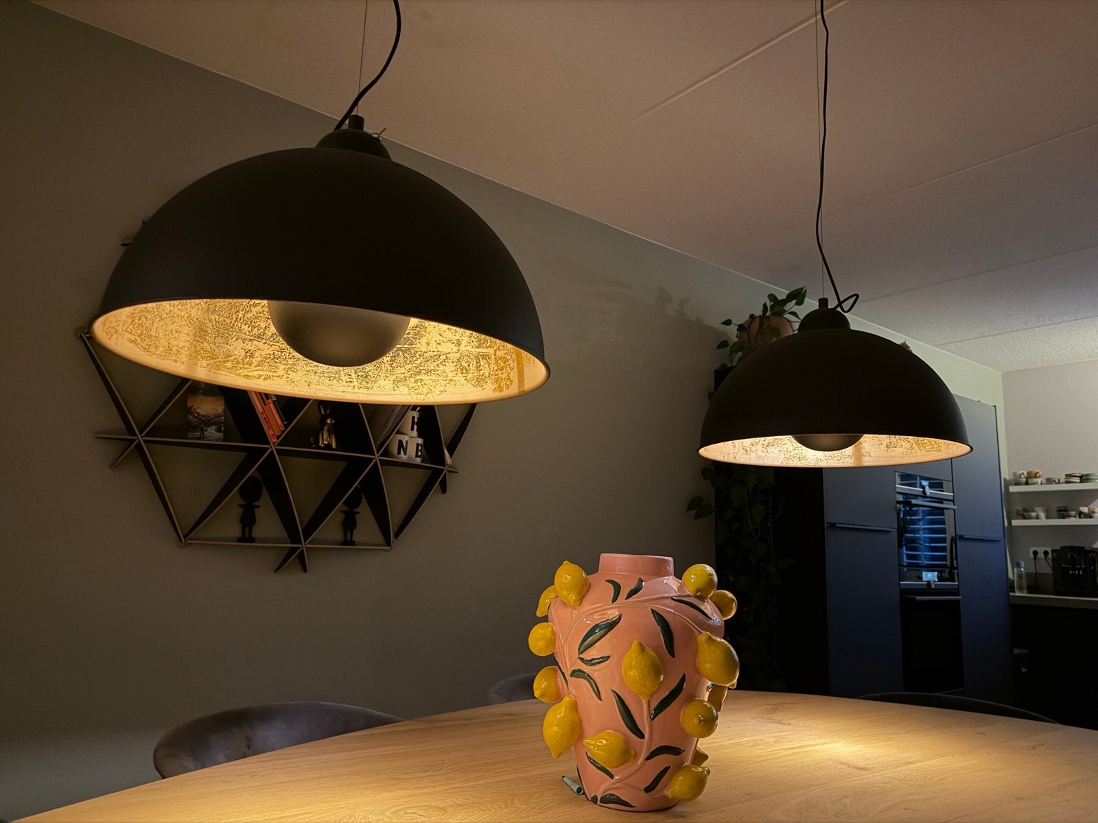 2x Vandeheg Golden Sun hanglampen - Matzwart met goud, Ophalen, Zo goed als nieuw, Metaal