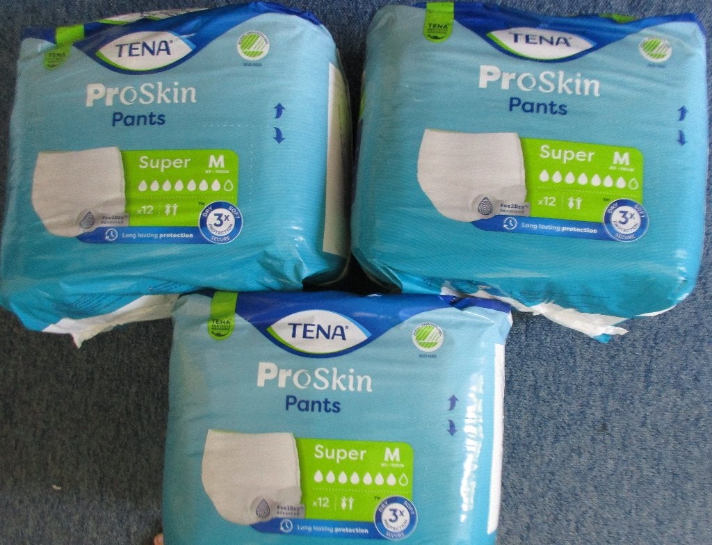 3 x 12 Tena Proskin Pants - maat M - super - à 10,00, Diversen, Verpleegmiddelen, Ophalen of Verzenden, Nieuw