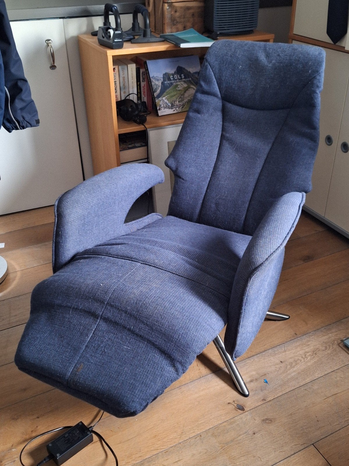 Foto 3 van Elektrische relaxfauteuil, traploos verstelbaar