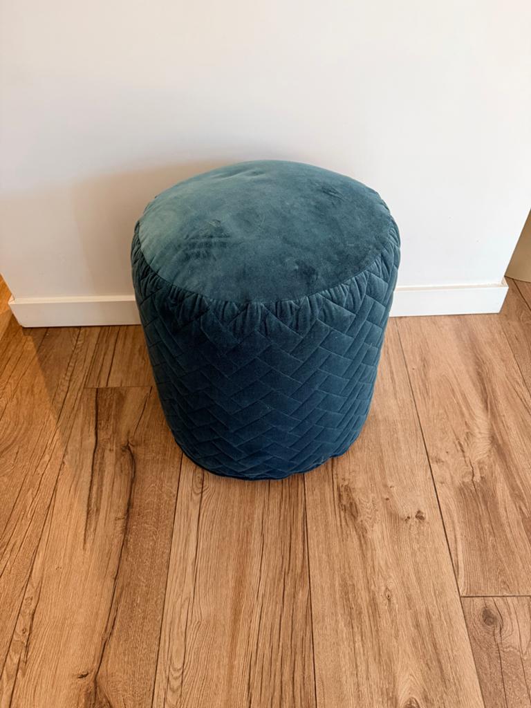 Turquoise / Aqua Blauwe Poef - Doorsnede 45cm, Hoogte 55cm, Ophalen, Minder dan 50 cm, Gebruikt, Rond