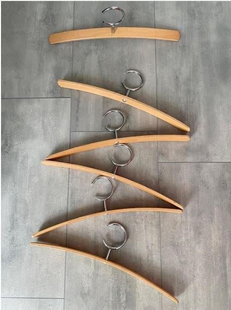 6 Design kledinghangers beukenhout RVS haken, Ophalen of Verzenden, Zo goed als nieuw, Hout, Volwassenen