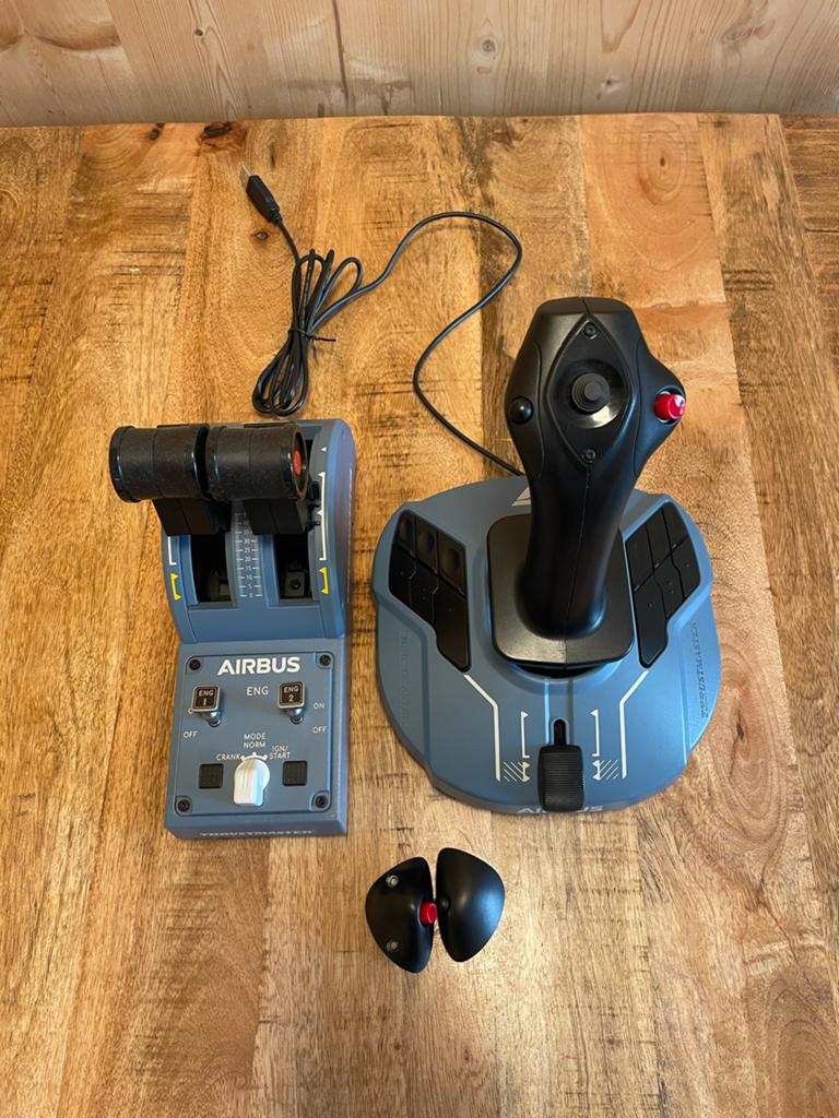 Thrustmaster TCA Officer Pack Airbus Edition, Computers en Software, Joysticks, Ophalen of Verzenden, Zo goed als nieuw