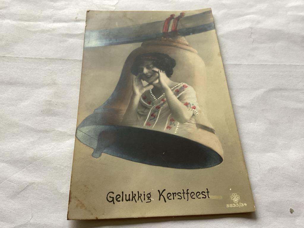 Antieke Kerstkaart - Dame in Bel - Gelukkig Kerstfeest 1914, Ophalen of Verzenden, Voor 1920, Gelopen, Feest(dag)