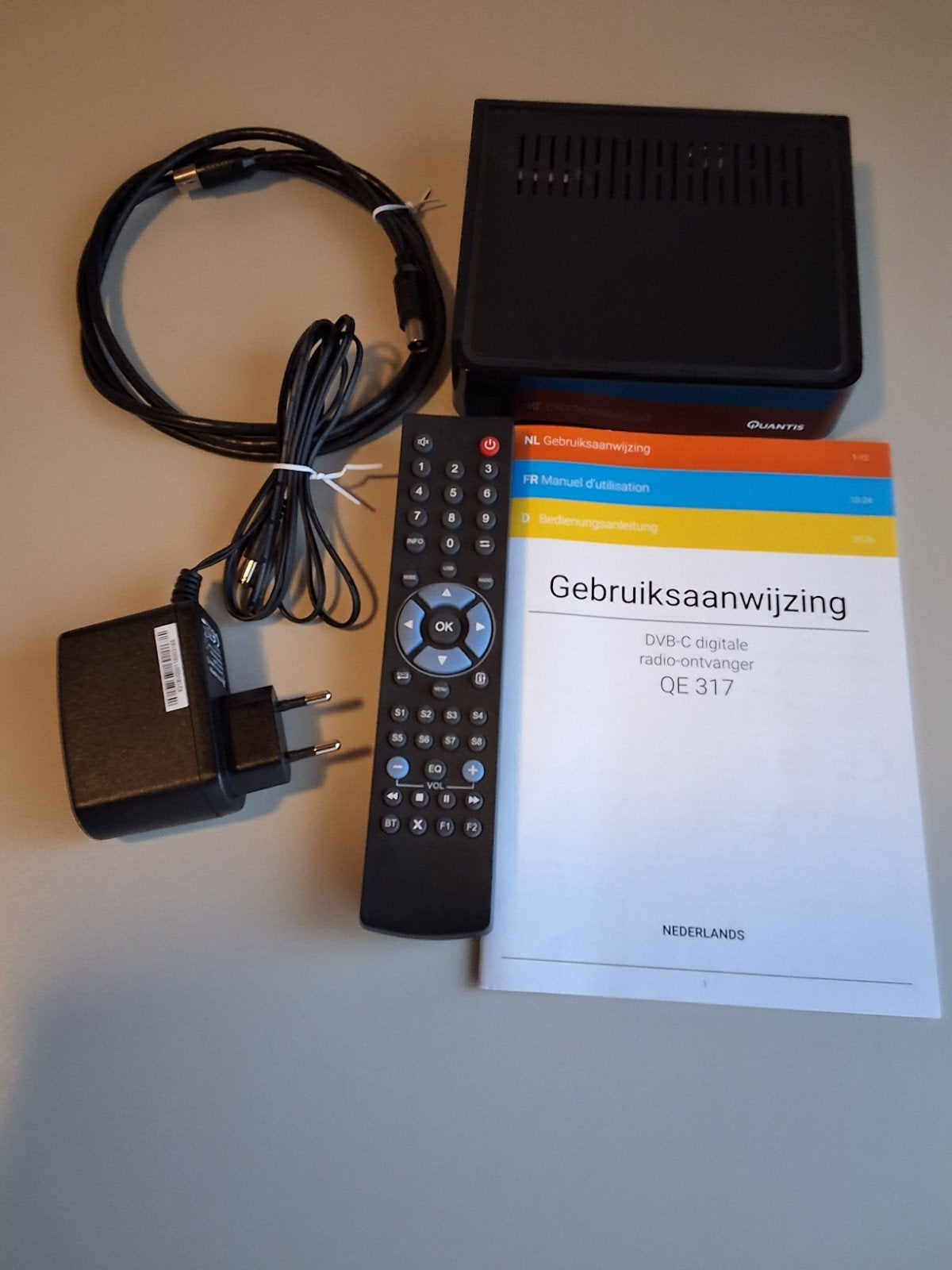 Ziggo Quantis QE317 Kabel Radio ., Ophalen of Verzenden, Gebruikt, Decoder