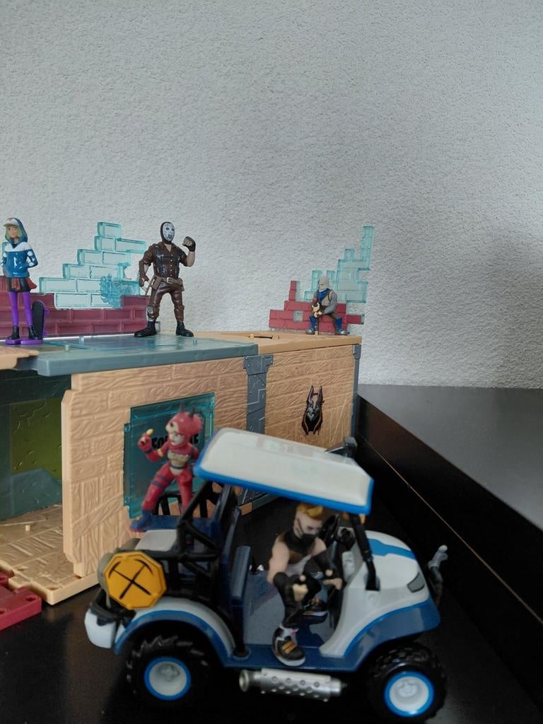 Fortnite, Ophalen