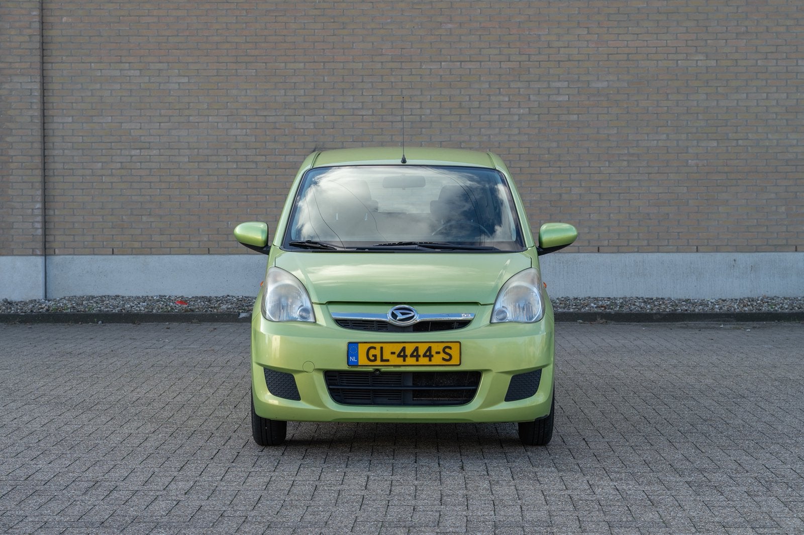 Daihatsu Cuore 1.0 5D AUT 2011 Groen, Auto's, Stof, 600 kg, Zwart, 18 €/maand