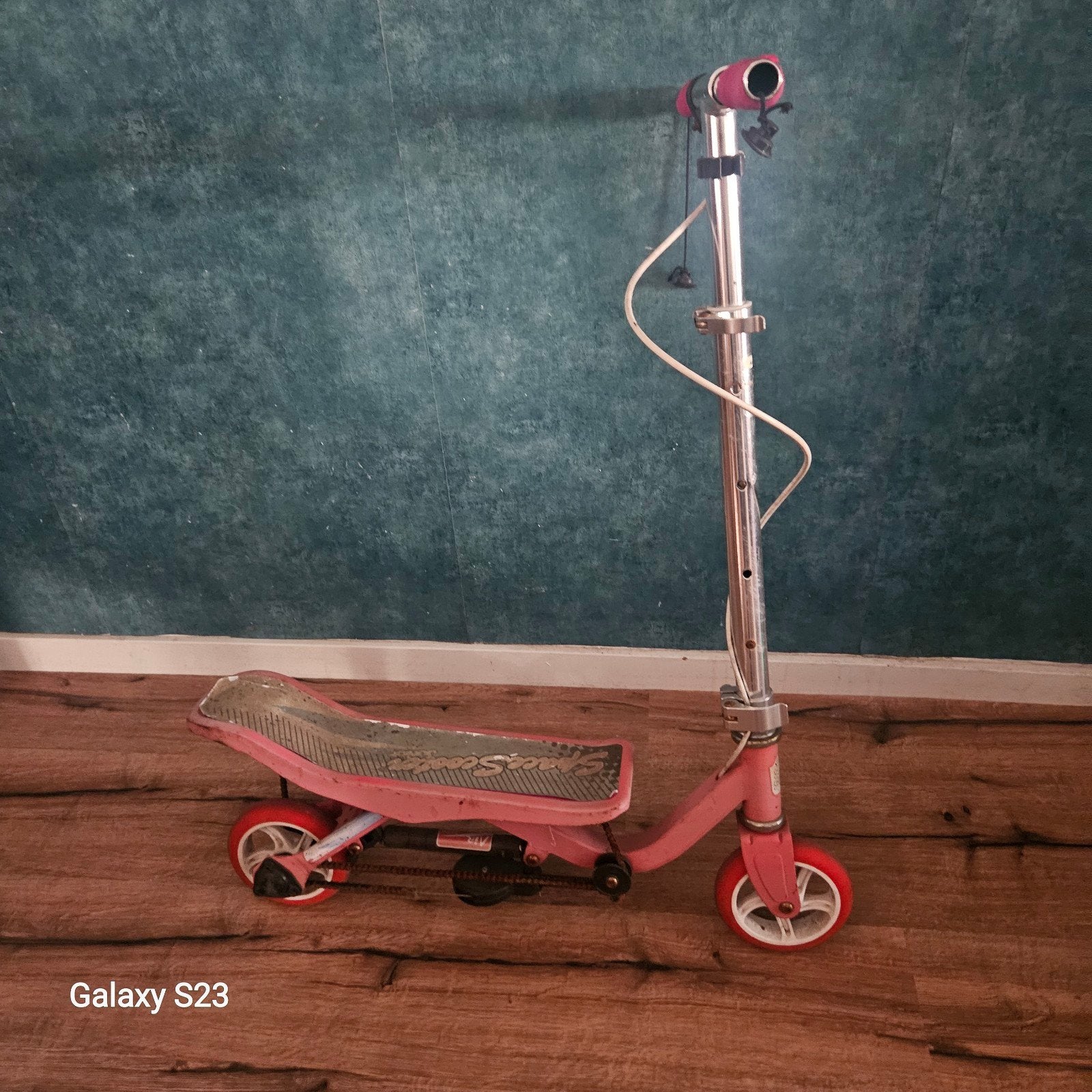 Roze Space Scooter, gebruikt maar functioneel, Fietsen en Brommers, Ophalen, Gebruikt, Gewone step, Space Scooter