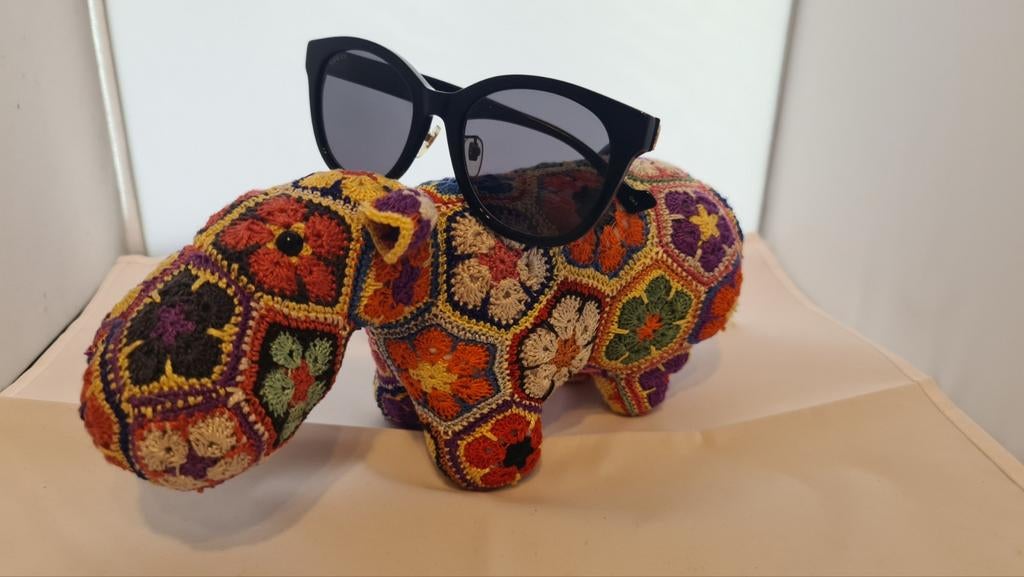 Gucci dames zonnebril, Ophalen of Verzenden, Zwart, Overige merken