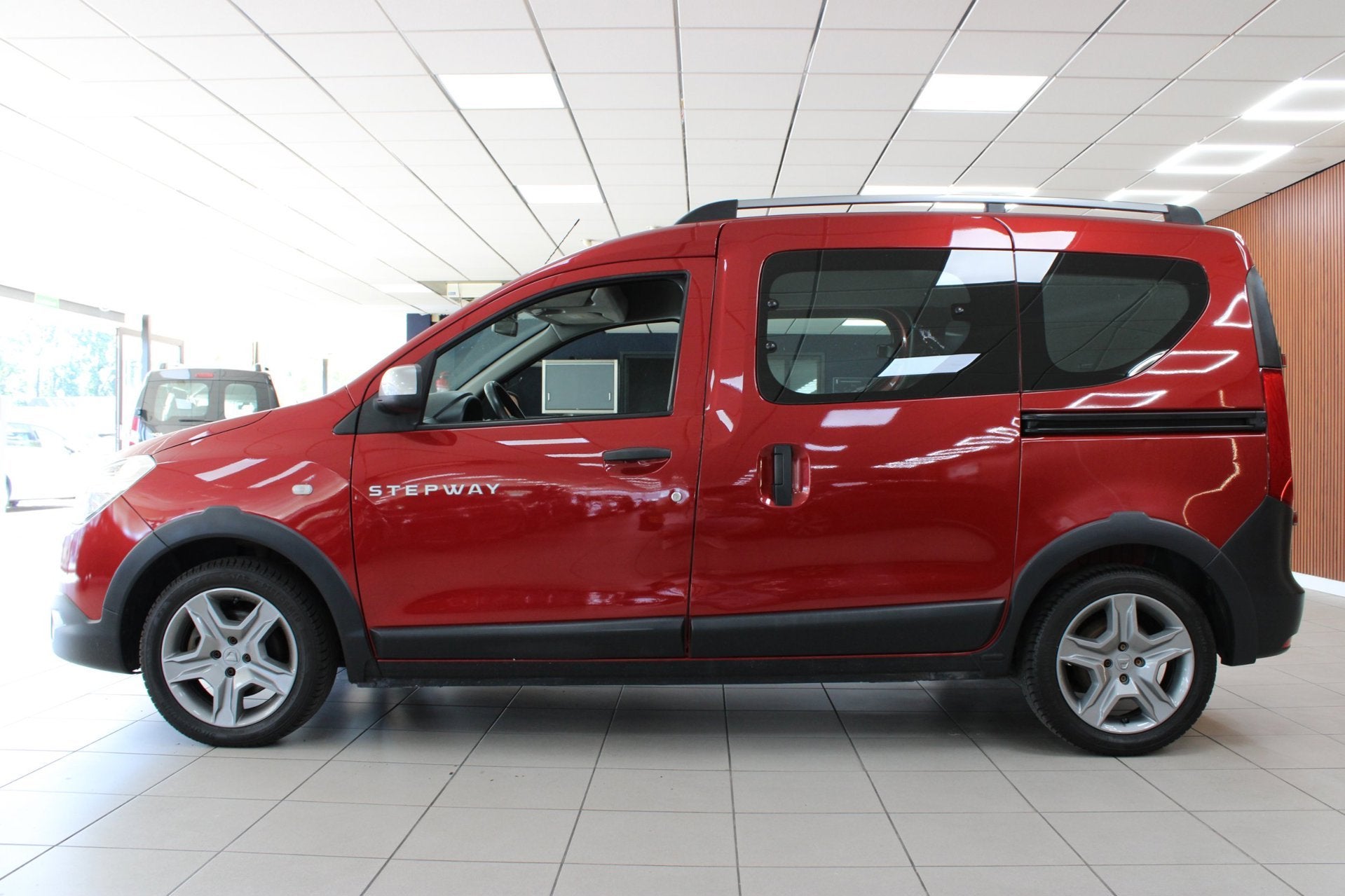 Dacia DOKKER 1.3 TCe Comfort | Airco | | Cruise Control | El, Voorwielaandrijving, Stof, 4 cilinders, 1200 kg