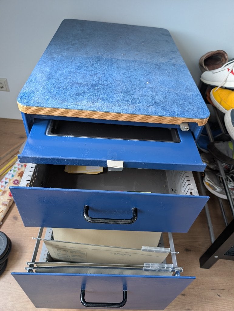 archiefkast op wieltjes, Ophalen, Minder dan 50 cm, Gebruikt, Meerdere deuren