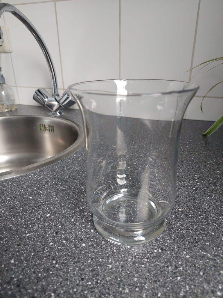 Bloemenvaas - vaasje / windlicht - glas 15cm hoog - ophalen, Ophalen, Zo goed als nieuw, Overige kleuren, Glas