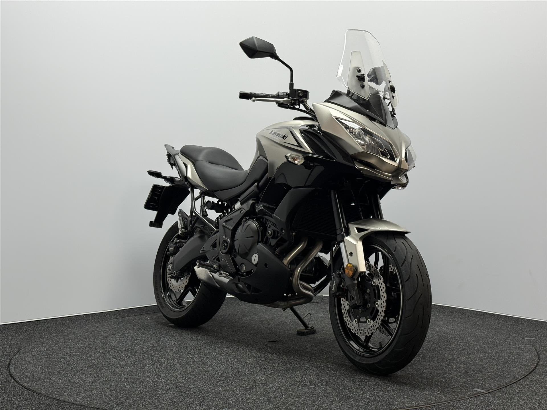 Kawasaki Versys 650 ABS, Motoren, 649 cc, Toermotor, ABS, Handgeschakeld