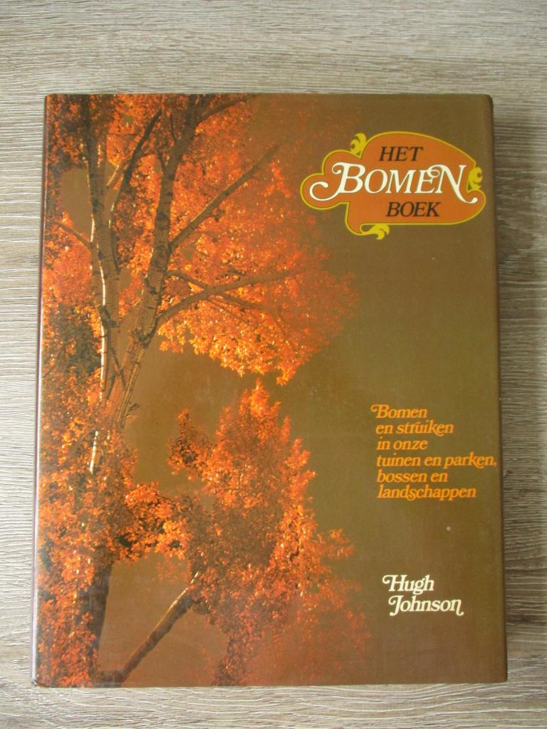 Het bomen boek - Hugh Johnson, Boeken, Natuur, Ophalen of Verzenden, Gelezen, Bloemen, Planten en Bomen
