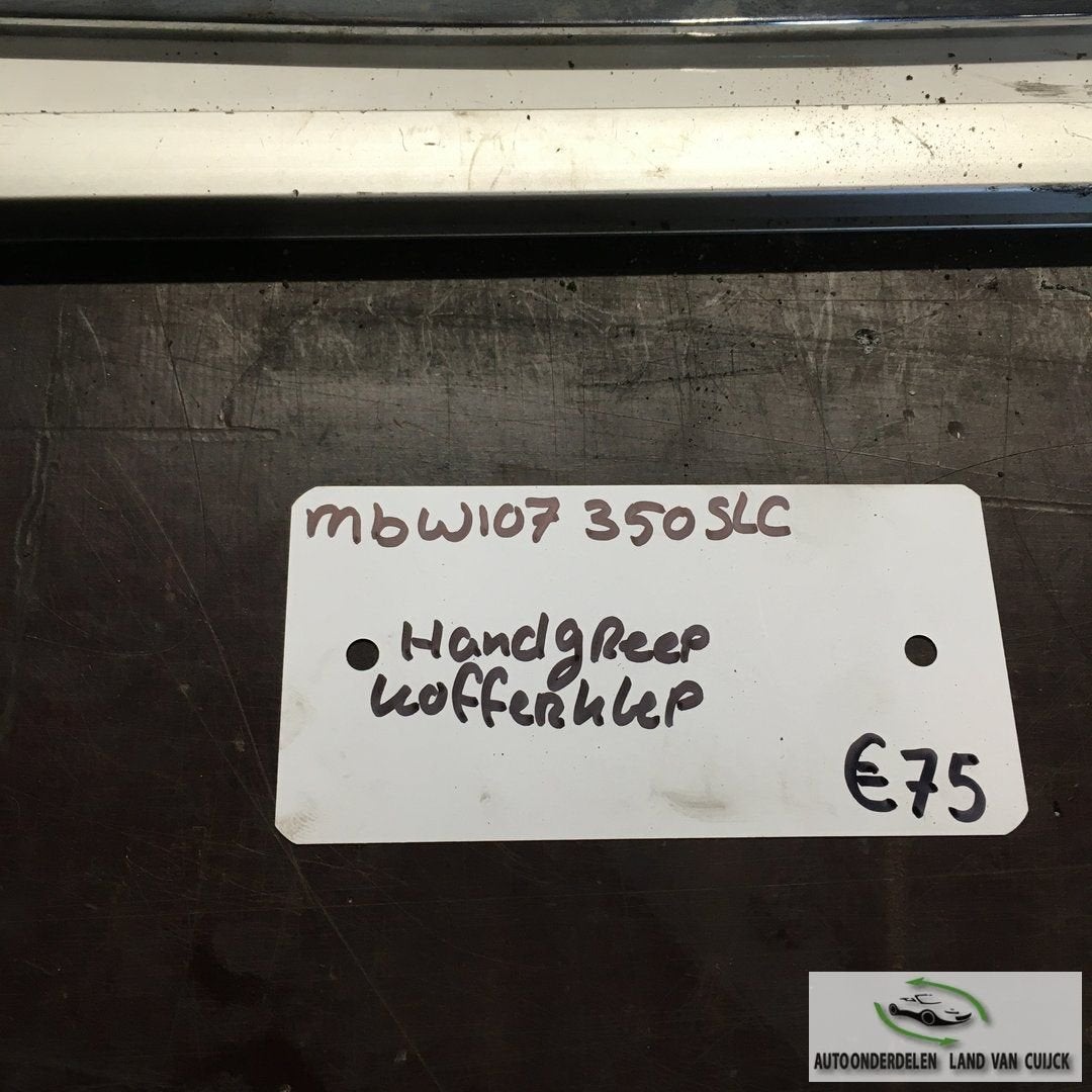 Mercedes W107 350 SLC  Kofferbaklijst /  Greep