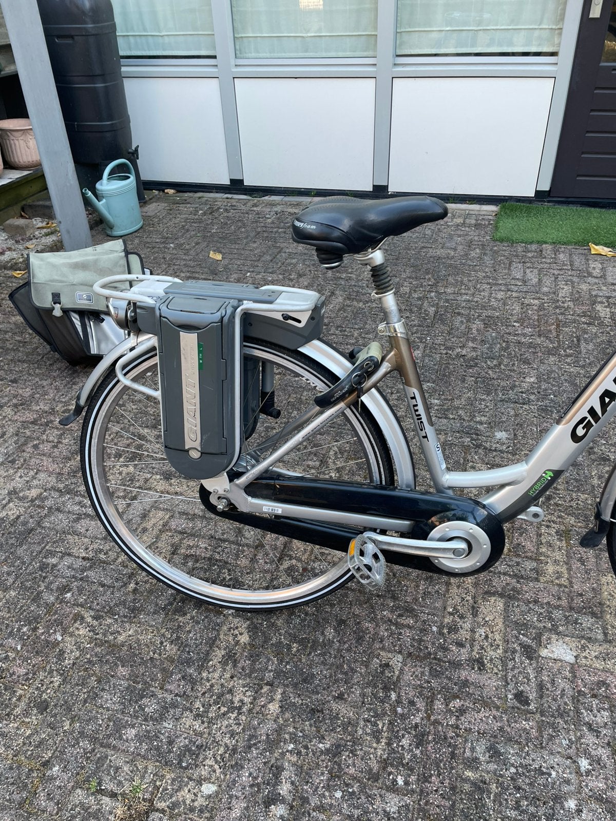 Goede elektrische fiets en 2x fietsbanden nieuw, Fietsen en Brommers, Fietsonderdelen, Ophalen of Verzenden, Nieuw, Elektrische fiets