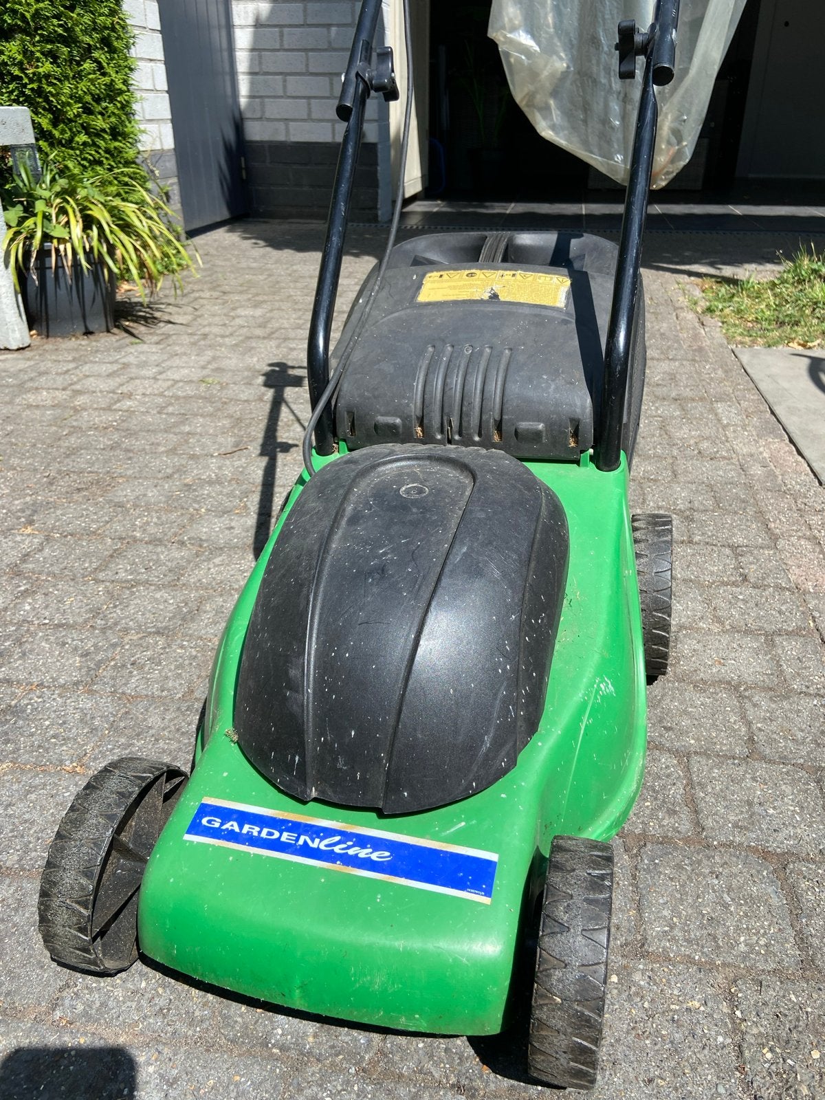 GARDENline elektrische grasmaaier, Ophalen, Cirkelmaaier, Gebruikt, Elektrische grasmaaier