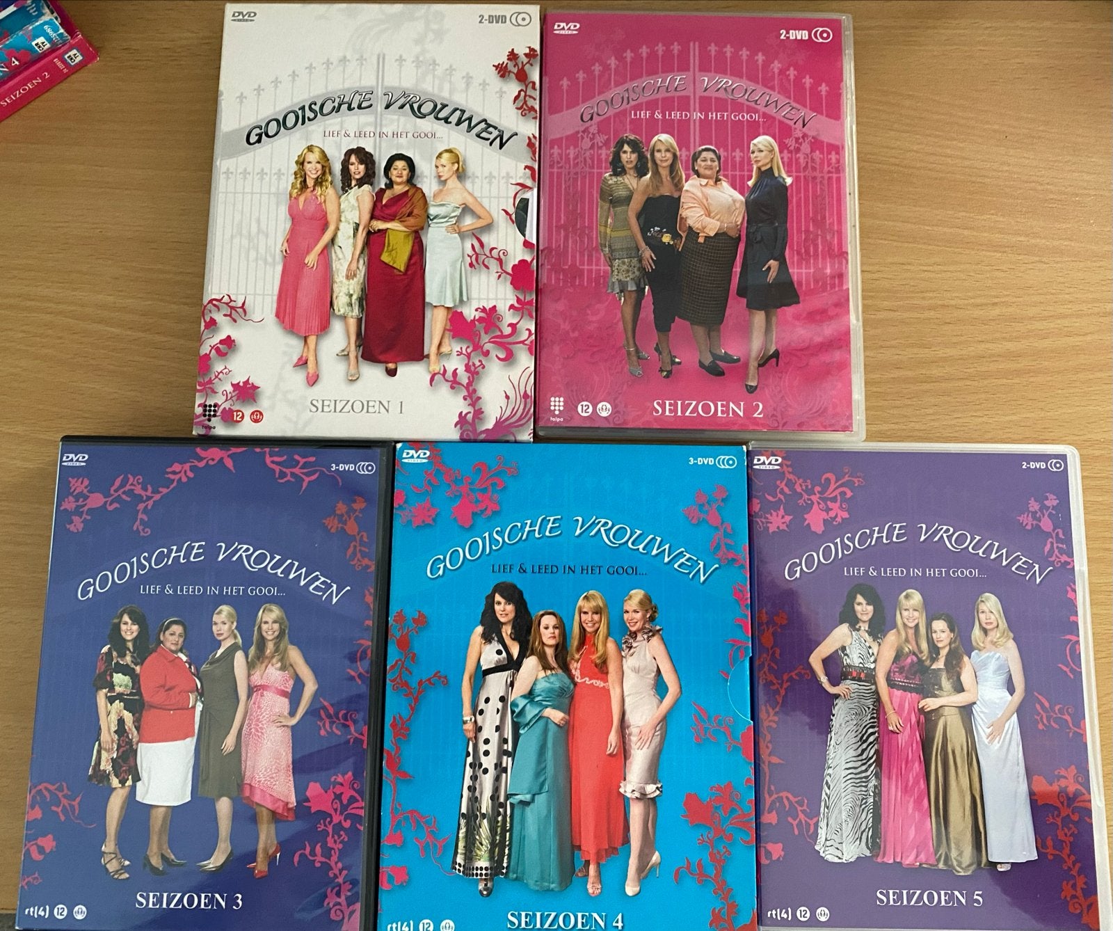 Gooische Vrouwen DVD Box Seizoenen 1 t/m 5, Gebruikt, Seizoen 1, Nederlands, Komedie