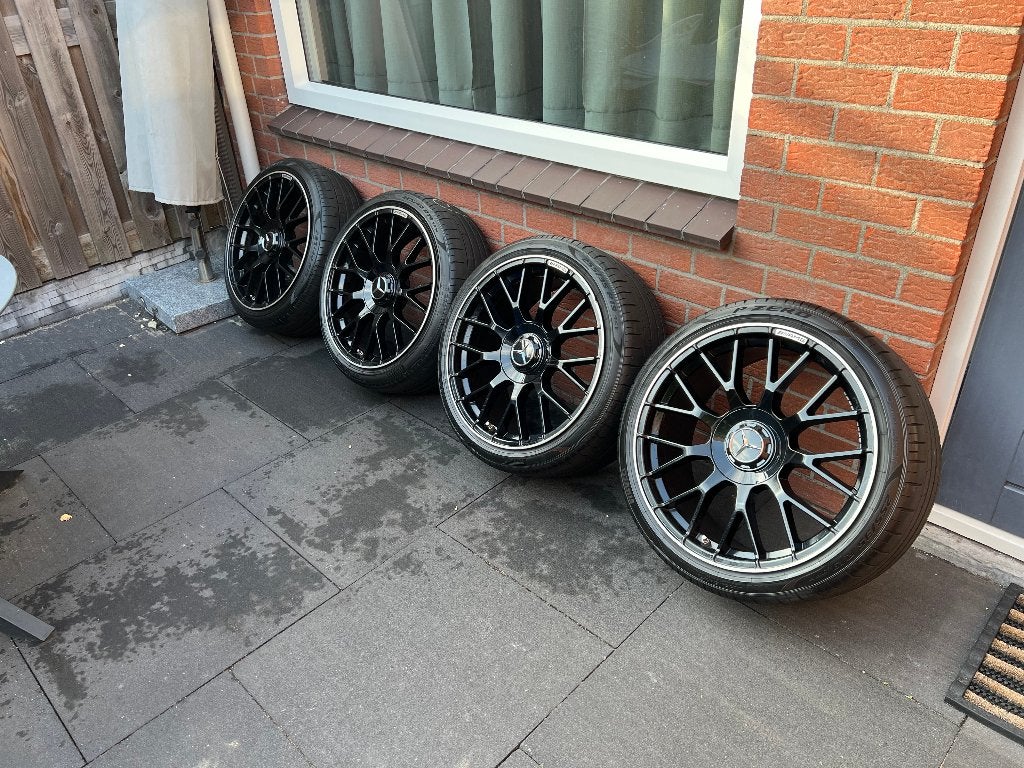 19" AMG‑look breedset – Pirelli P Zero – 5x112 + sensoren, Gebruikt, 255 mm, Banden en Velgen, Personenwagen