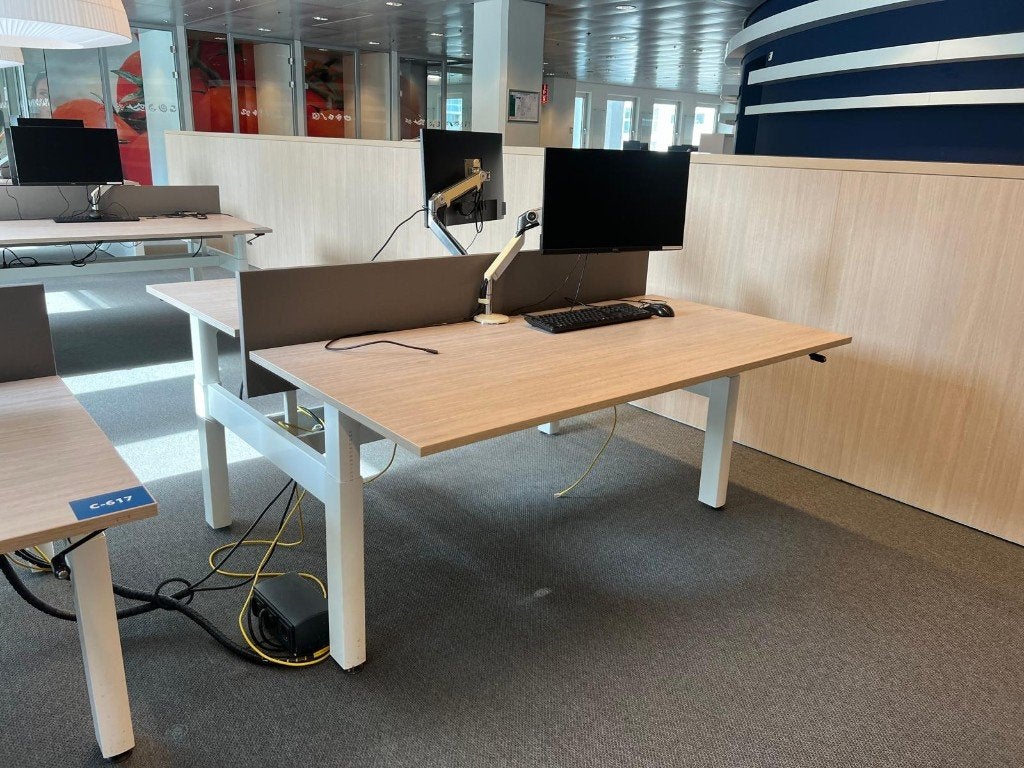 Ahrend Duo bureau verstelbaar 160x80 cm,  246 stuks, Huis en Inrichting, Gebruikt, Ophalen of Verzenden, Duo-bureau, Natuurlijk