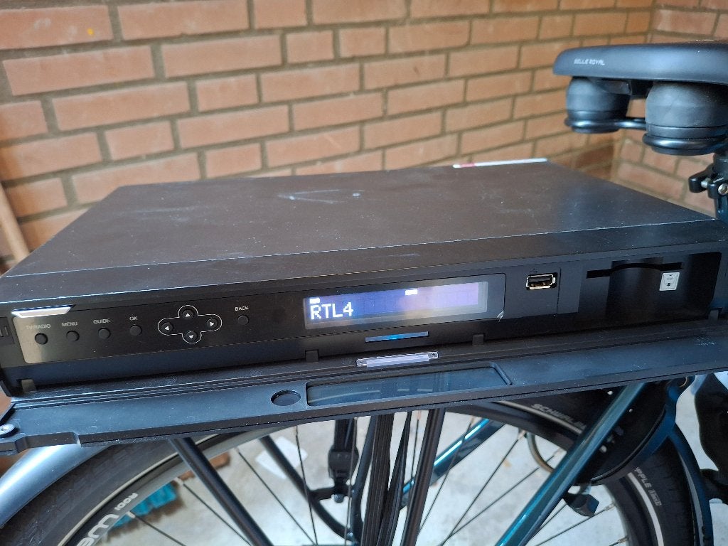 te koop humax IHDR 5050C met nieuwe afstands bediening, Ophalen, Gebruikt, Decoder