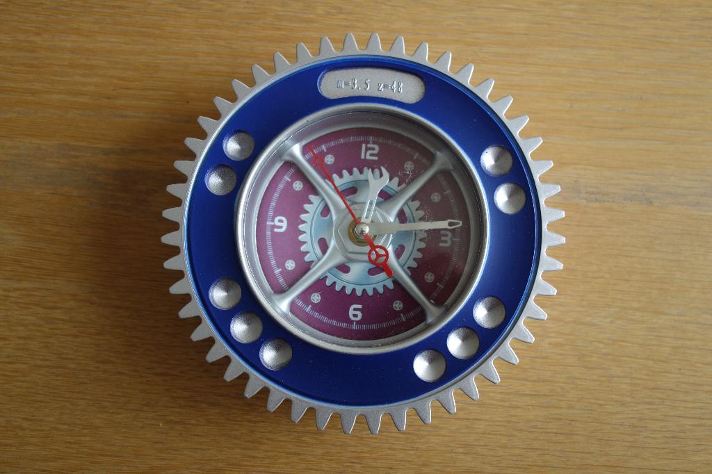 Klokje model tandrad ., Ophalen of Verzenden