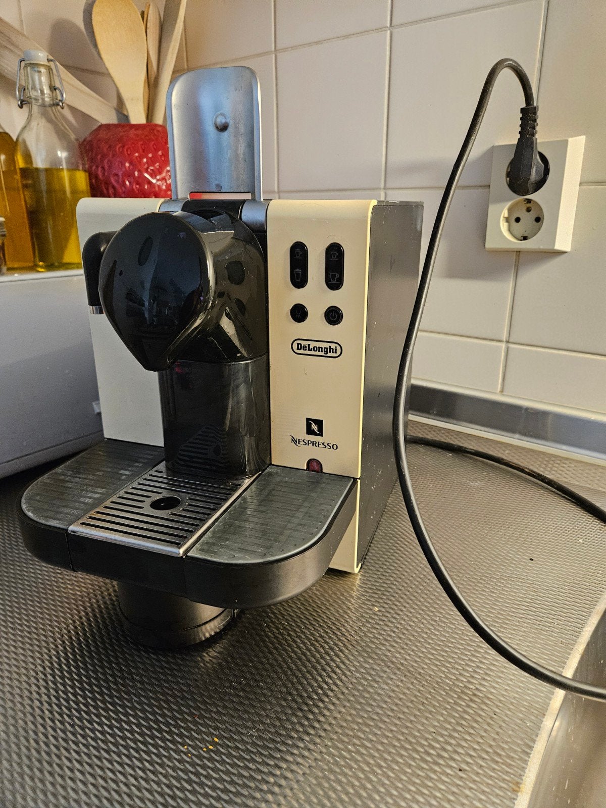 Nespresso De'Longhi Lattissima EN520.S - Koffiecupmachine