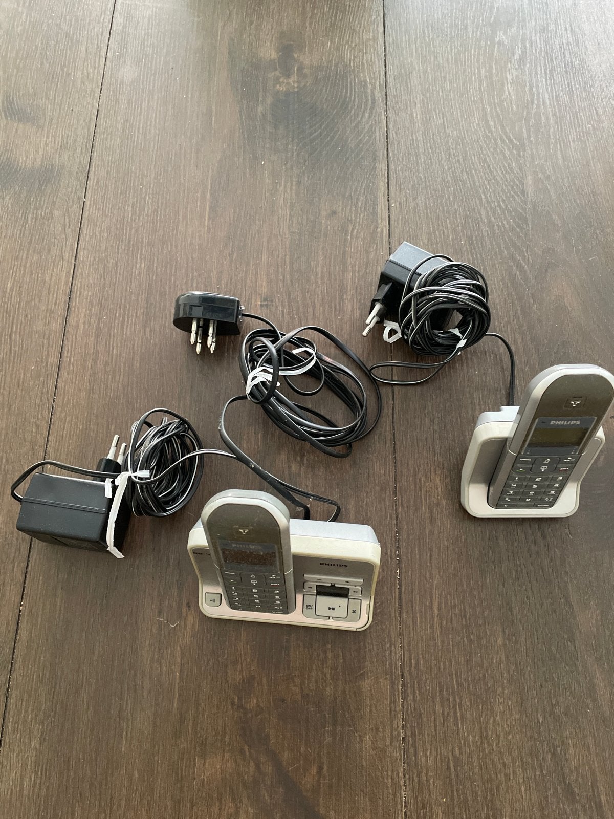 Philips DECT telefoonset met 2 handsets en laders, Telecommunicatie, Vaste telefoons | Handsets en Draadloos, Ophalen of Verzenden