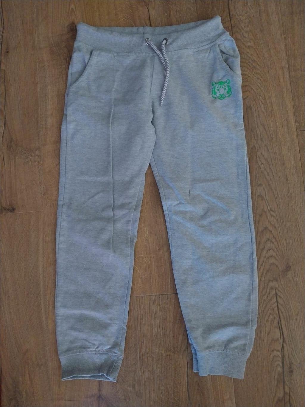 3 mooie jogging broeken, Ophalen of Verzenden, Zo goed als nieuw, Jongen, Broek