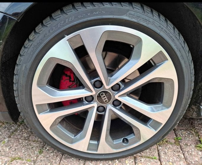 ✅ Originele Audi OEM A3 S3 Golf Velgen + Pirelli 225/40 R18, Auto-onderdelen, Banden en Velgen, Ophalen, 18 inch, Gebruikt, Banden en Velgen