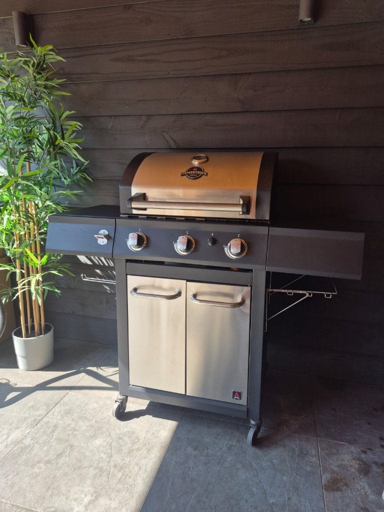 Barbecue, Ophalen, Zo goed als nieuw, Jamestown