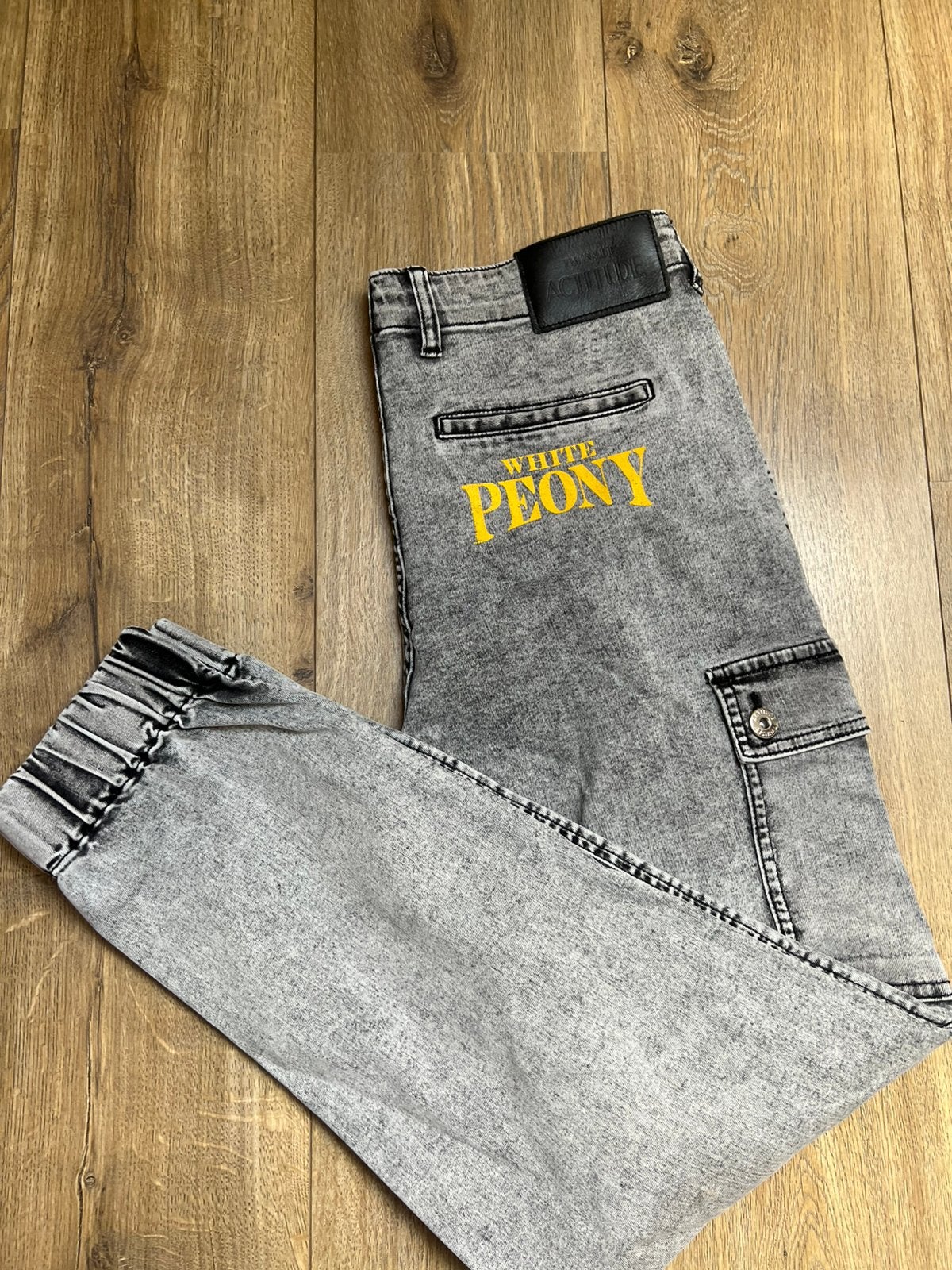 Grijze cargo jeans van Twinset maat 38, Ophalen of Verzenden, Nieuw, Grijs, W32 (confectie 46) of kleiner