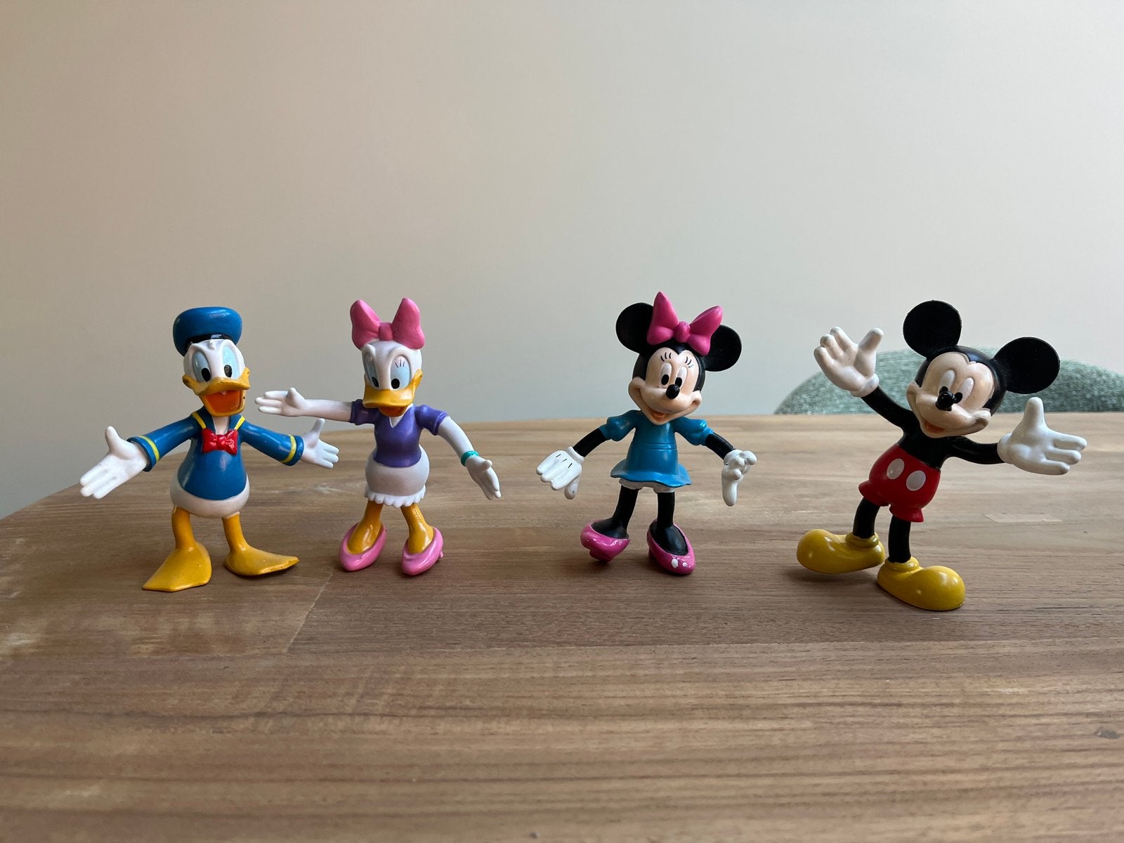 Disney Mickey & mini Mouse en Katrien en Donald Duck, Verzamelen, Ophalen of Verzenden, Mickey Mouse, Zo goed als nieuw, Beeldje of Figuurtje
