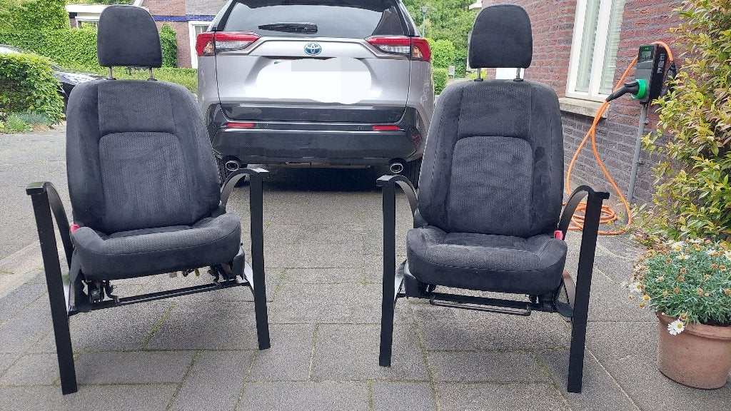 T.e.a.b. Mancave autostoelen/ basis voor sim set up, Ophalen, Zo goed als nieuw
