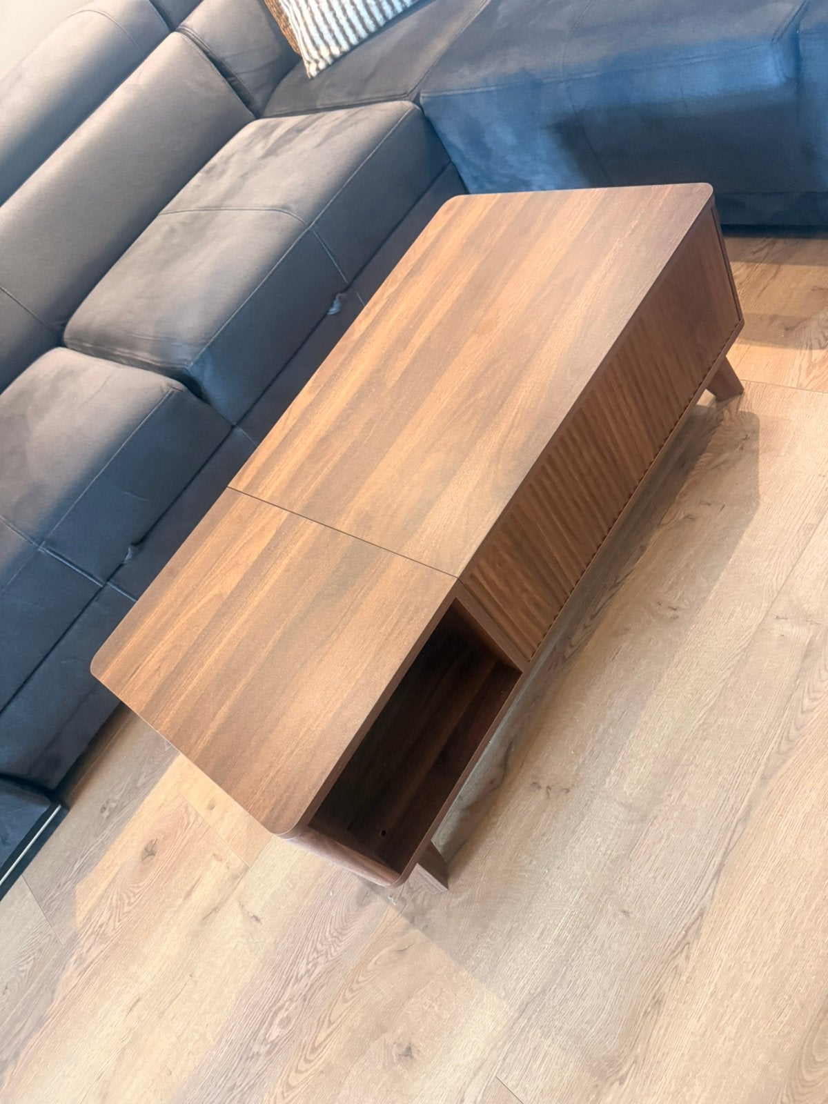 Salontafel met opbergruimte, 100 tot 150 cm, Zo goed als nieuw, Rechthoekig, 50 tot 100 cm
