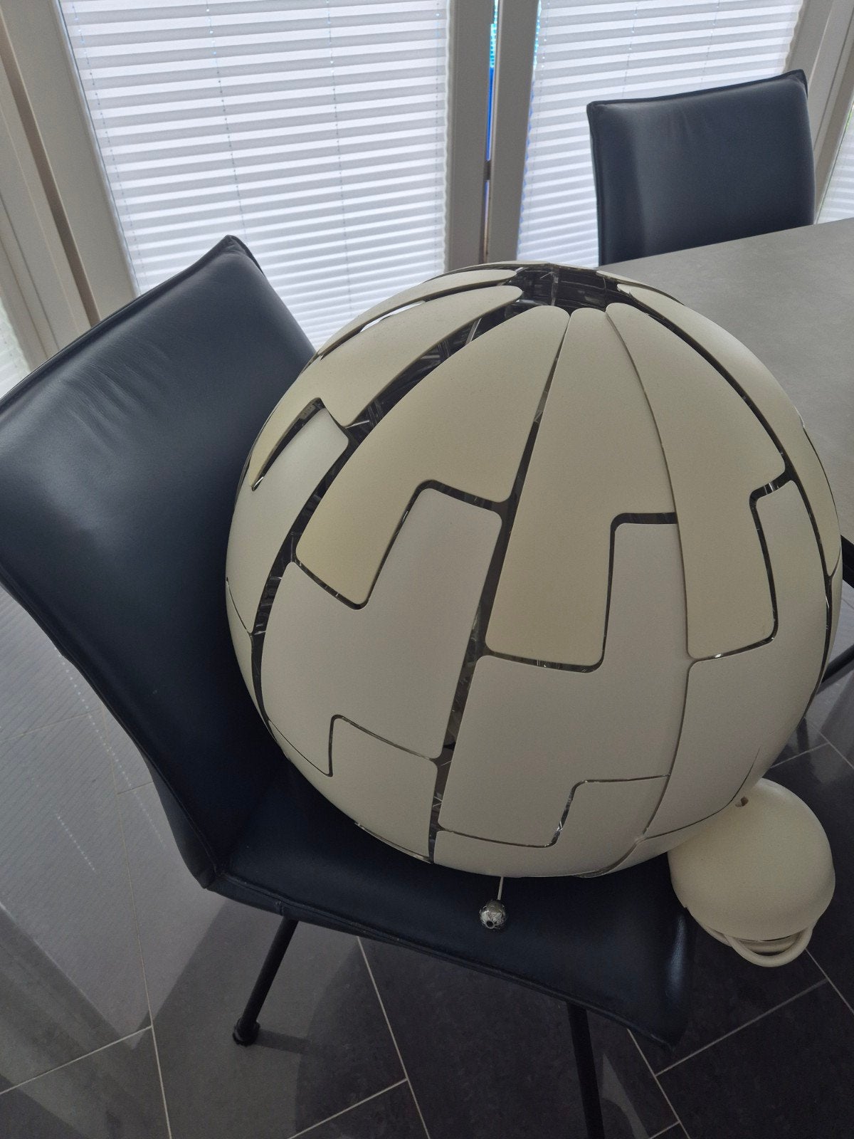 Moderne bolvormige hanglamp - Ikea, Ophalen, Kunststof, Gebruikt, Overige fittingen