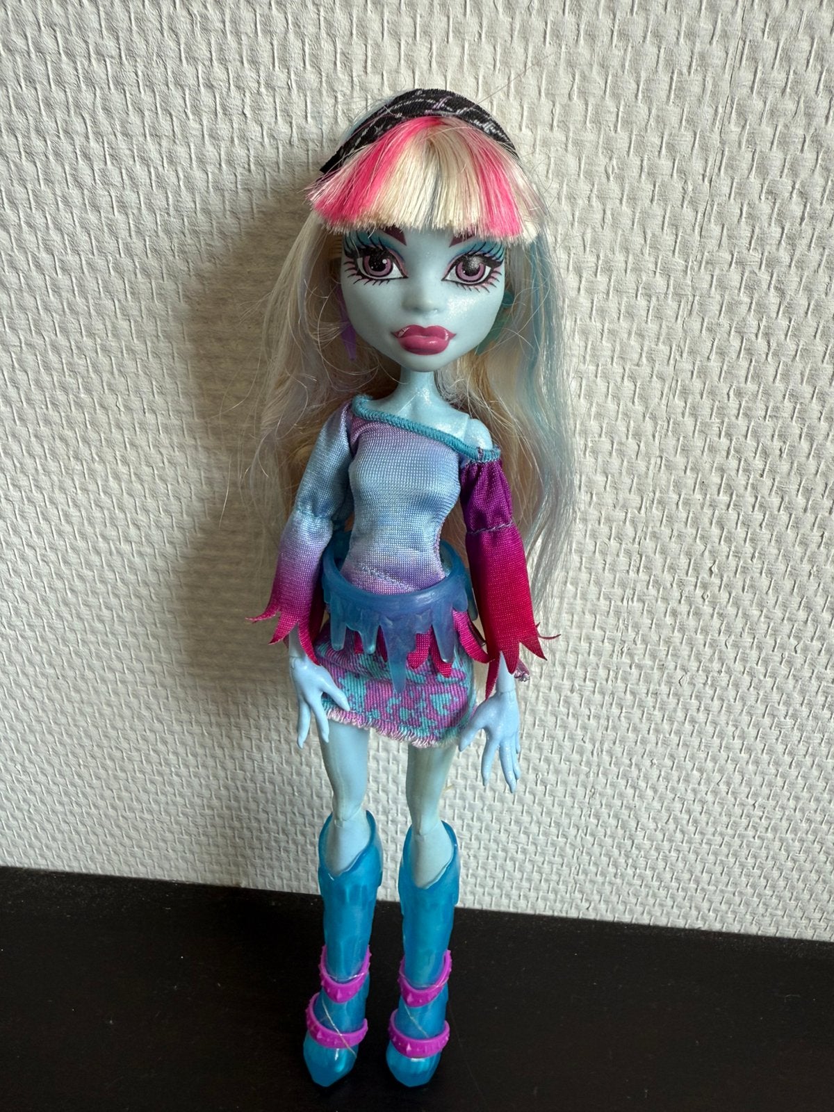 Monster high Abbey pop, Kinderen en Baby's, Speelgoed | Poppen, Ophalen of Verzenden, Zo goed als nieuw, Overige typen