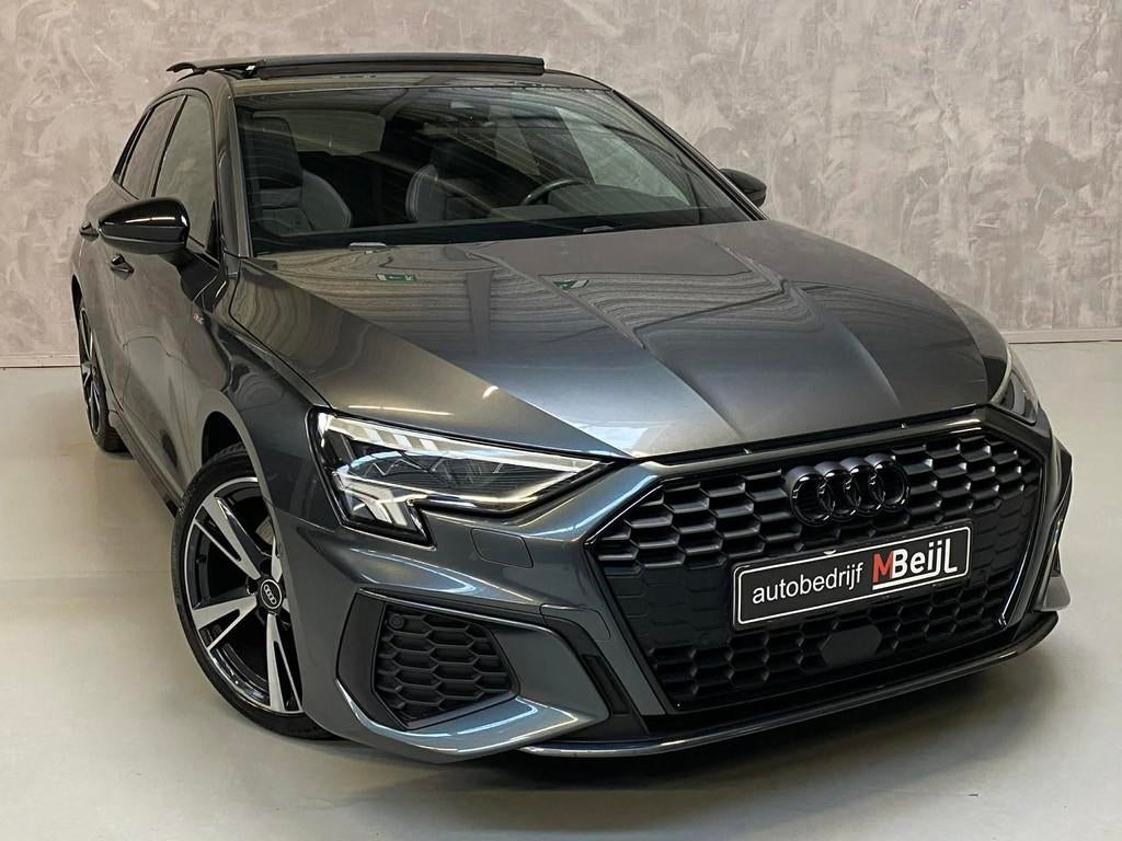 Audi A3 Sportback 35 TFSI Pro Line /3 X S-Line /Pano /Matrix, 4 cilinders, 150 pk, Bedrijf, 690 kg
