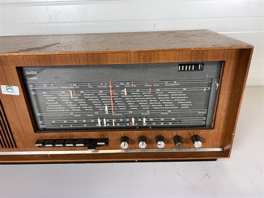 A7381. Saba Lindau vintage radio, Ophalen of Verzenden, Gebruikt