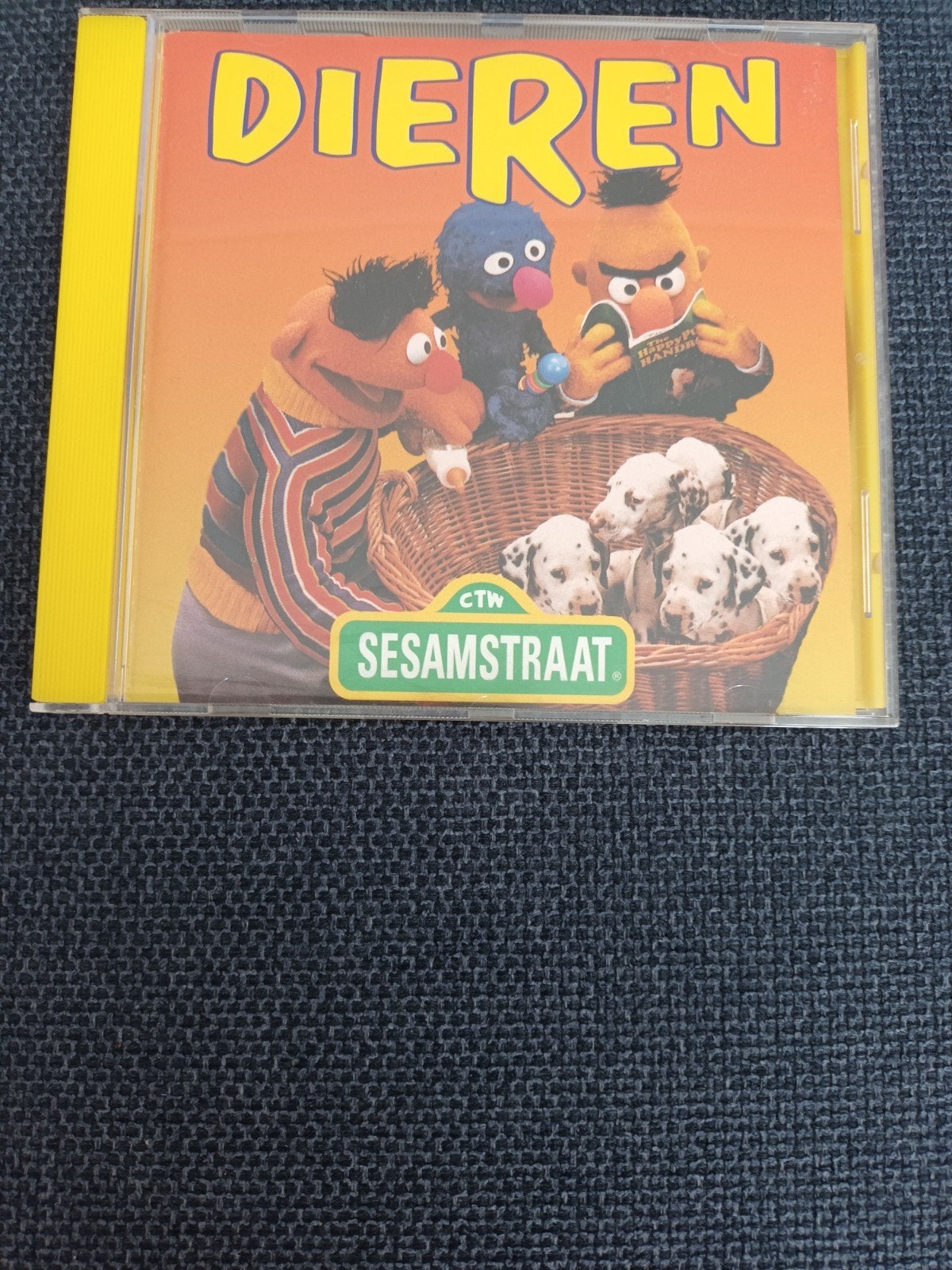 DIEREN - CD 16185 - SESAMSTRAAT, Cd's en Dvd's, Ophalen of Verzenden, Zo goed als nieuw