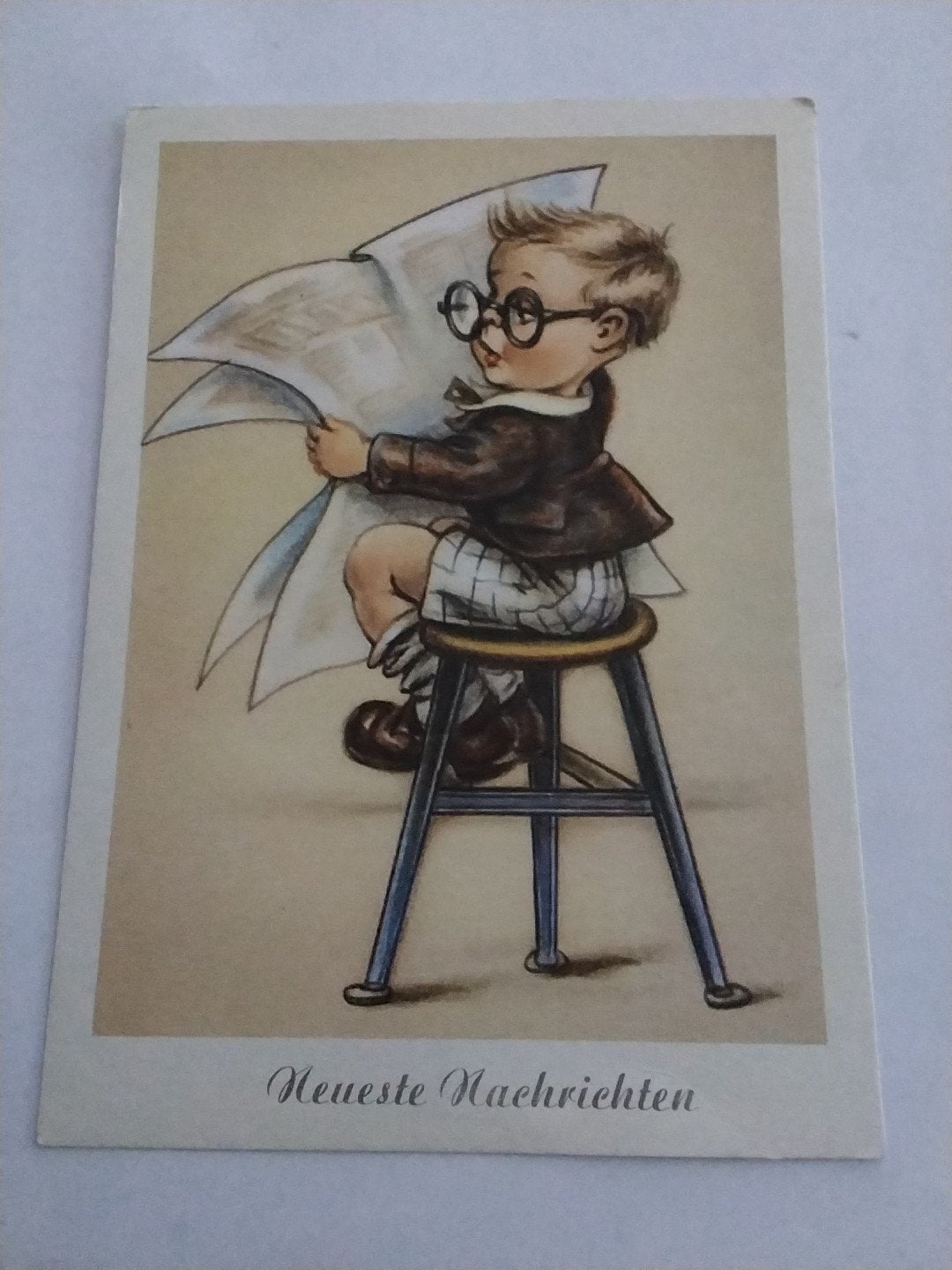 kaart: Jongen leest krant - "Neueste Nachricht, Verzamelen, Ophalen of Verzenden, 1940 tot 1960, Ongelopen
