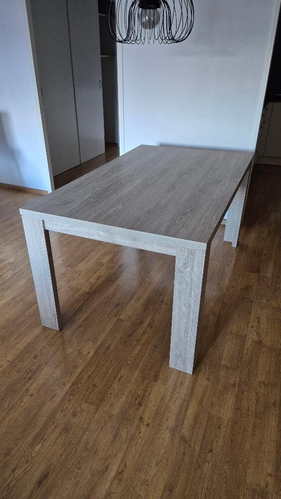 GRATIS Houten Eettafel 4 personen, Ophalen, Gebruikt, 50 tot 100 cm, 150 tot 200 cm