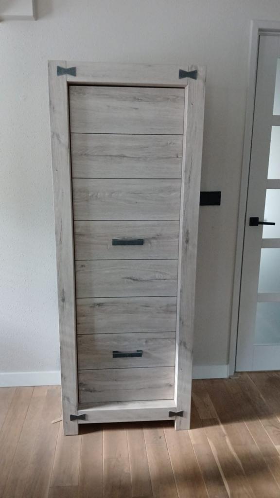 Te koop opbergkast, Huis en Inrichting, Ophalen, Zo goed als nieuw